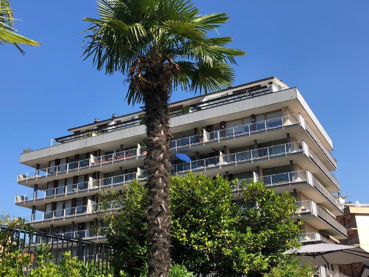 Appartamento Palazzo Di Vetro Luino Zewnętrze zdjęcie